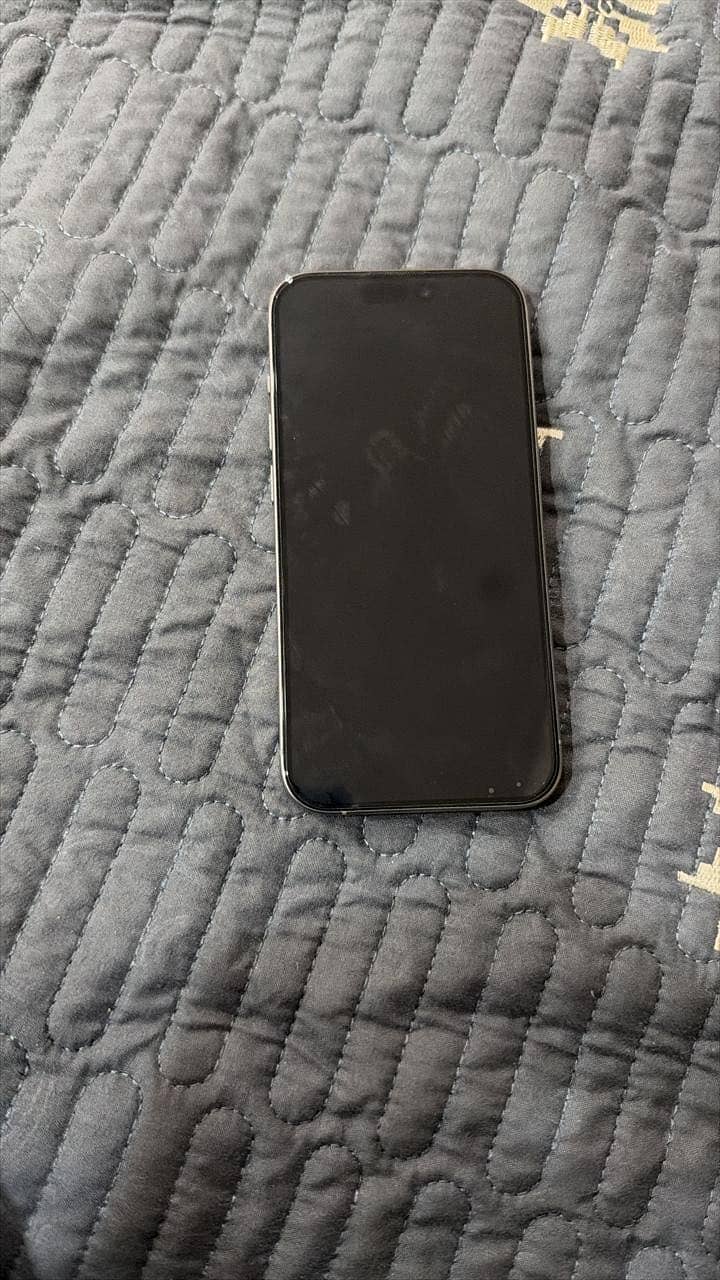 Apple iPhone 15 Pro 0