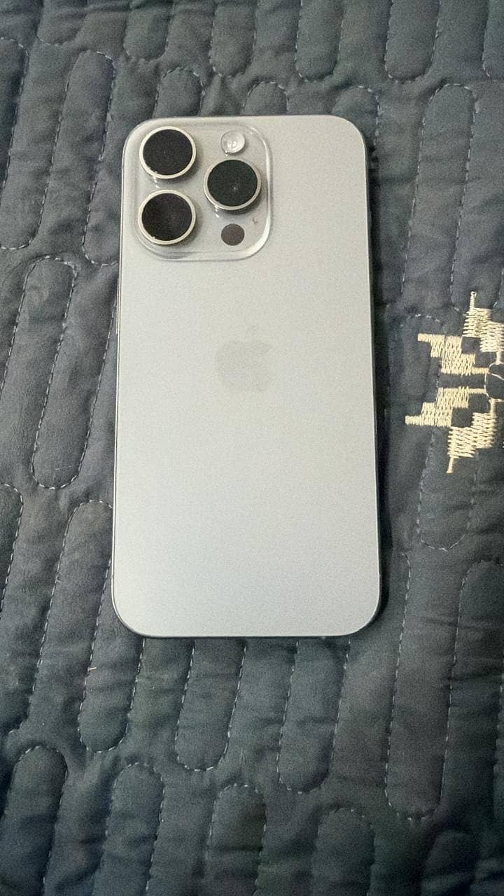 Apple iPhone 15 Pro 2