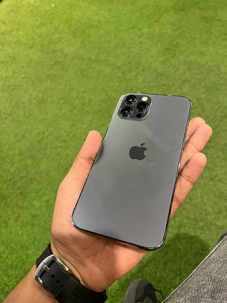 Apple iPhone 12 Pro Max 0