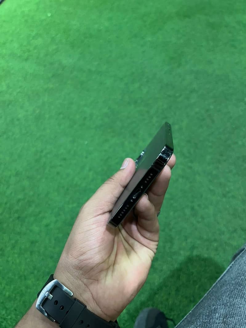 Apple iPhone 12 Pro Max 1