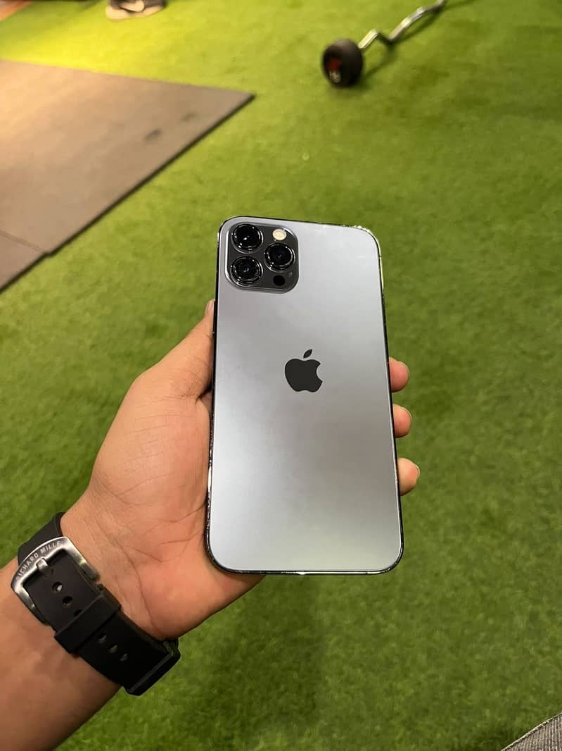 Apple iPhone 12 Pro Max 5