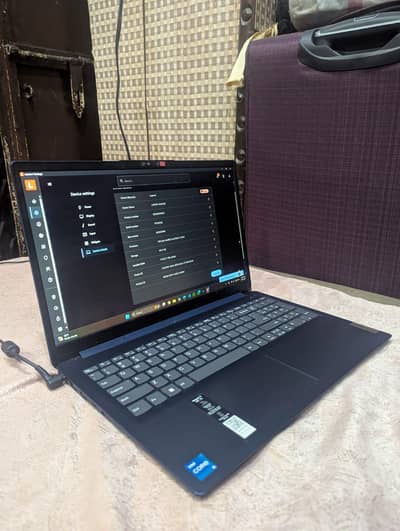 Lenovo IdeaPad 1 15IAU7