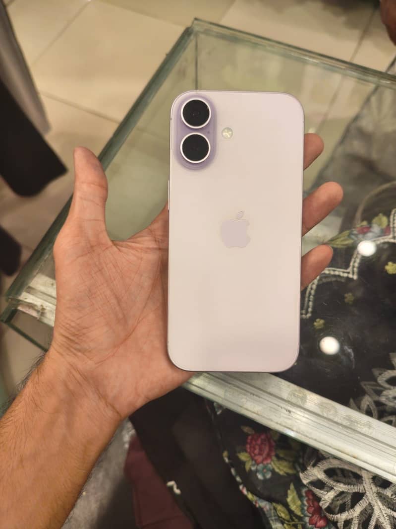 Apple iPhone 17 0
