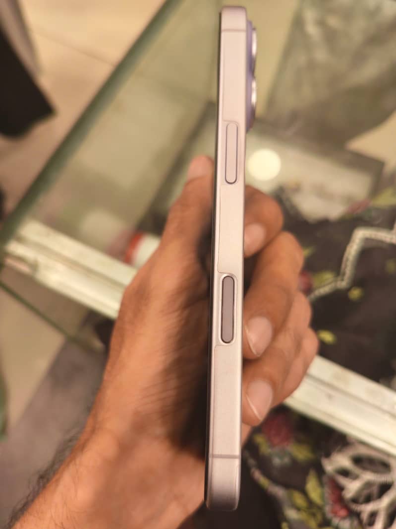 Apple iPhone 17 3