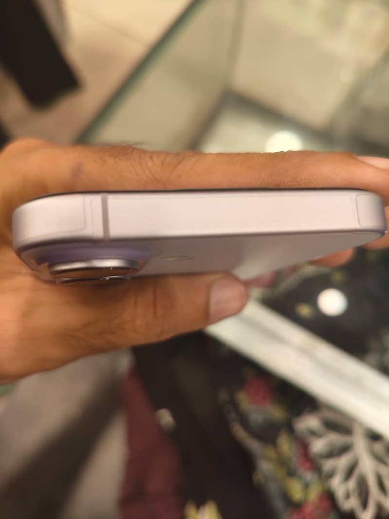 Apple iPhone 17 6