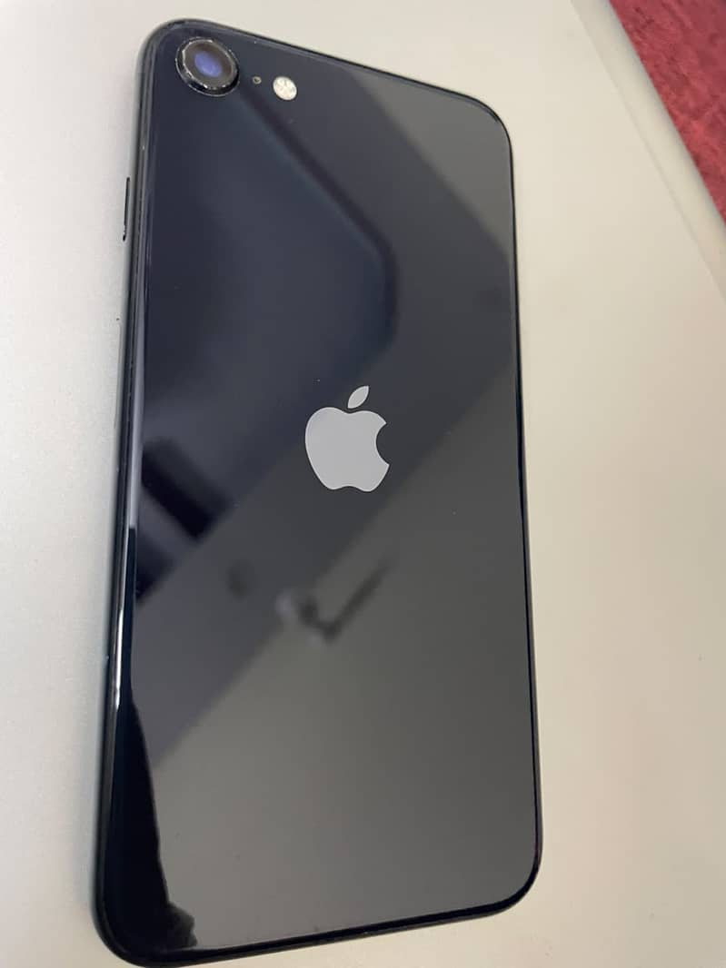 Apple iPhone SE 3rd Generation 4