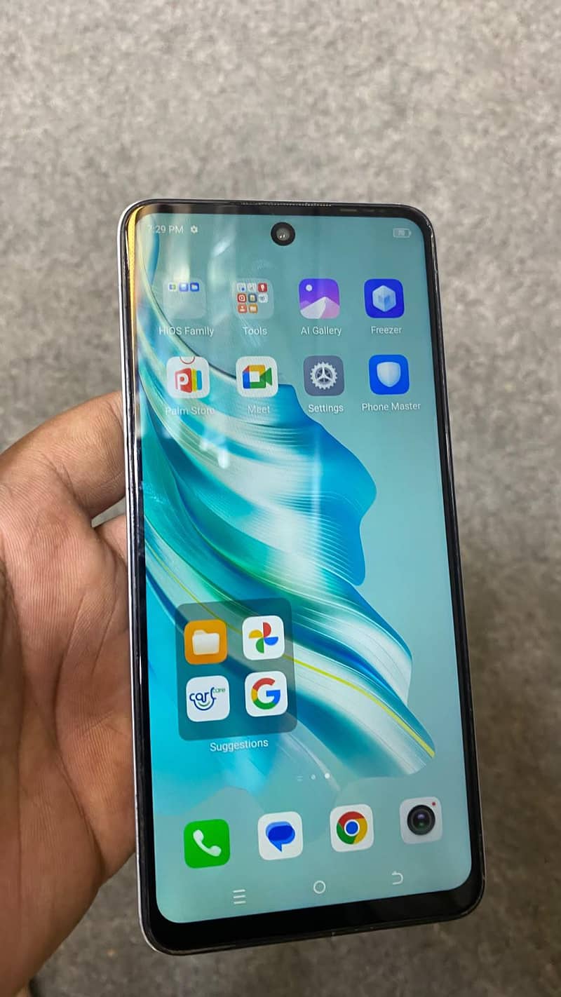 Tecno Spark 20 4