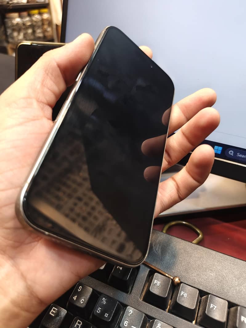 Apple iPhone 15 Pro with box 256GB 1