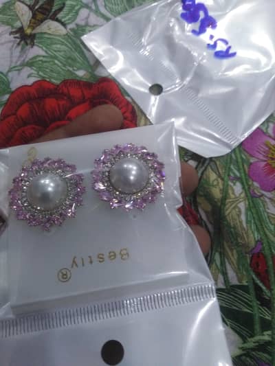 aik bar be open ni hoye earrings,bracelet
