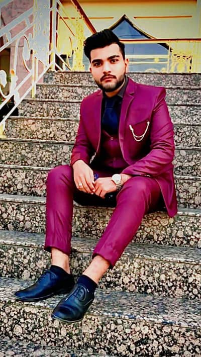 Maroon 3 piece pant coat