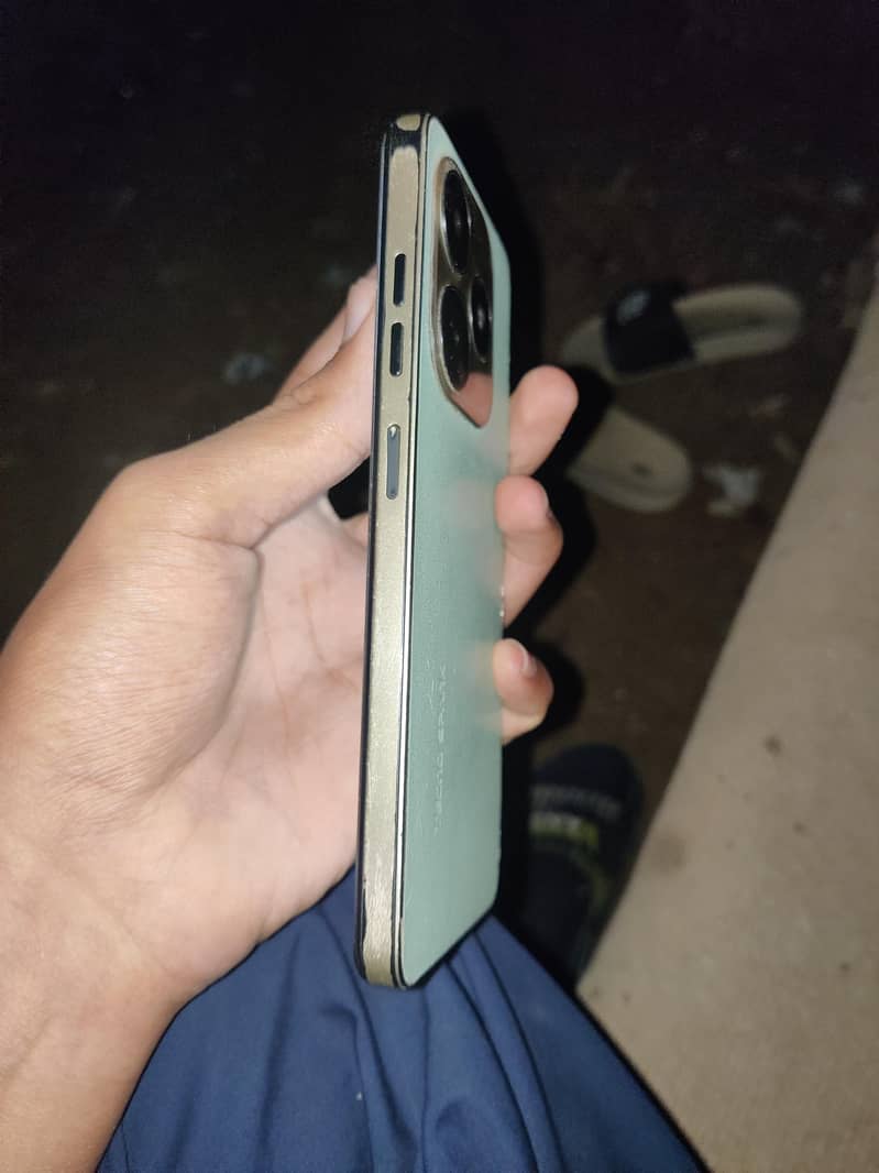 Tecno Spark 20C 3