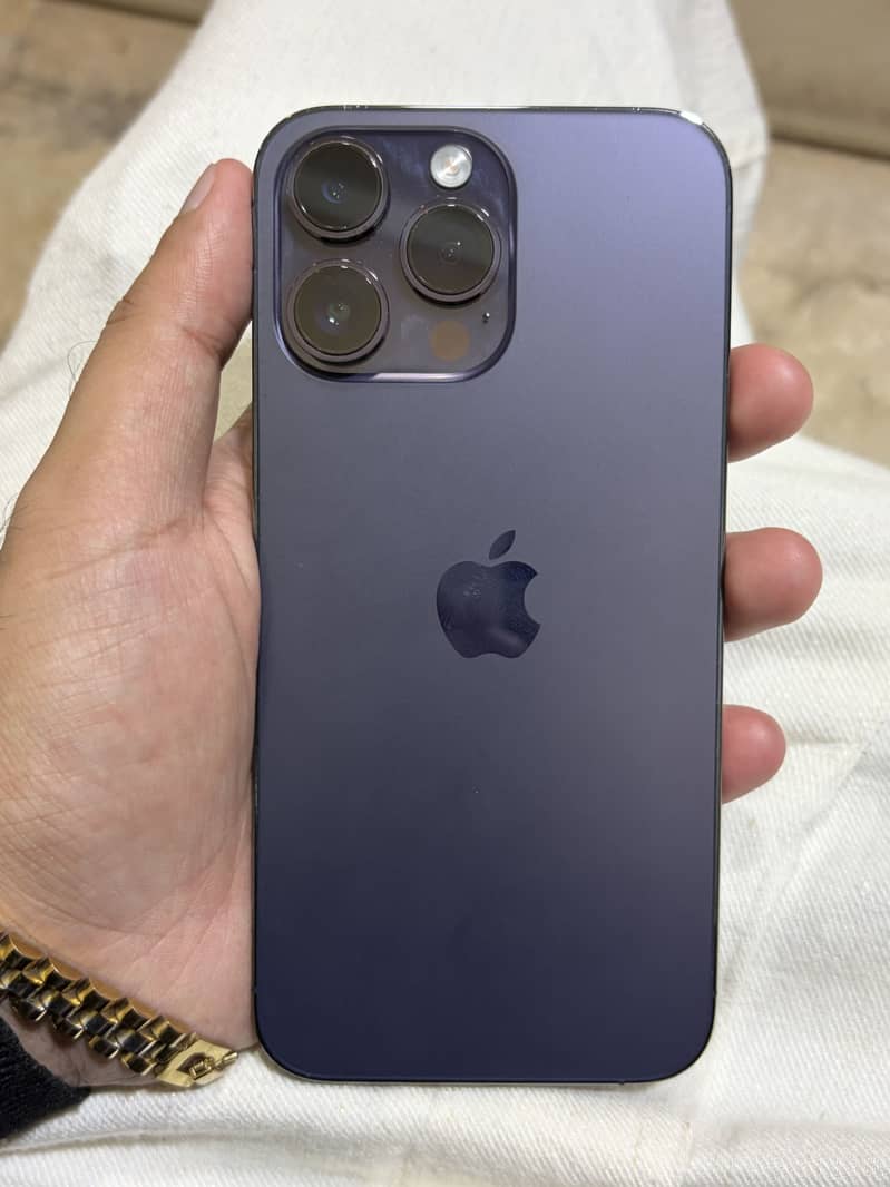 iPhone 14 pro max 0