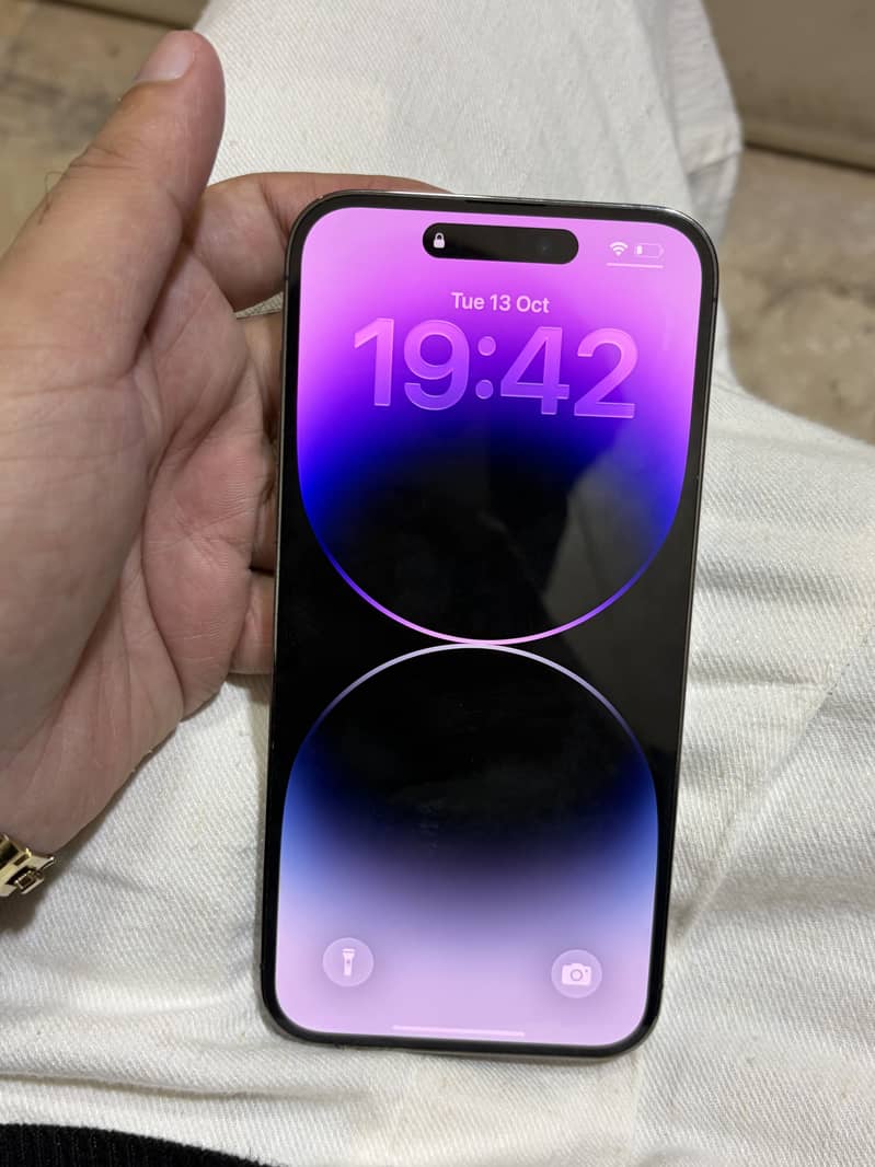 iPhone 14 pro max 1