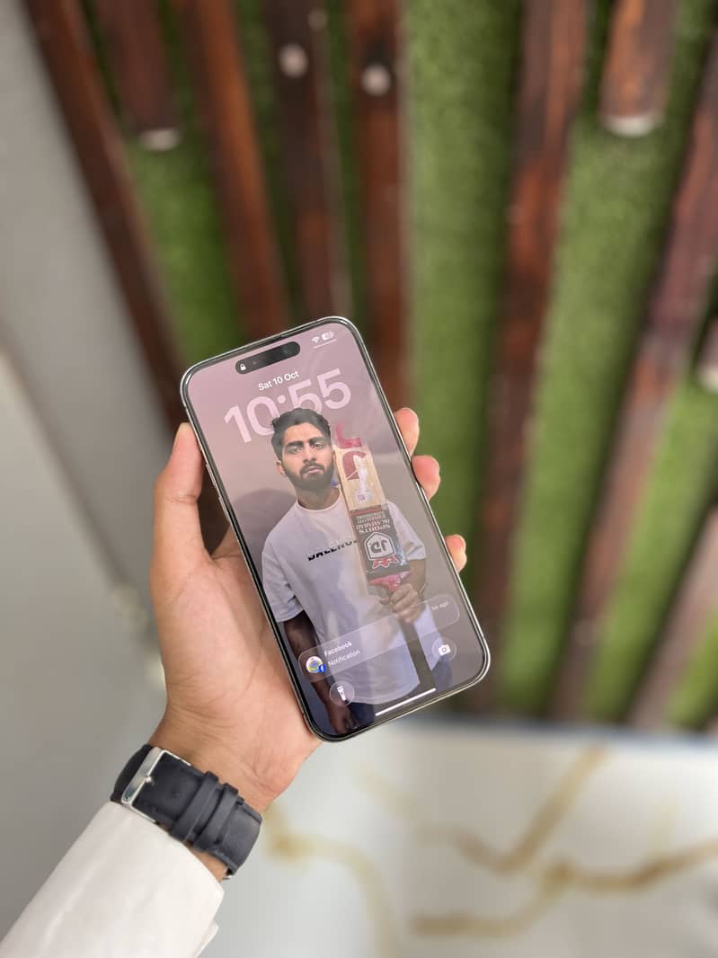 Apple iPhone 14 Pro Max 0