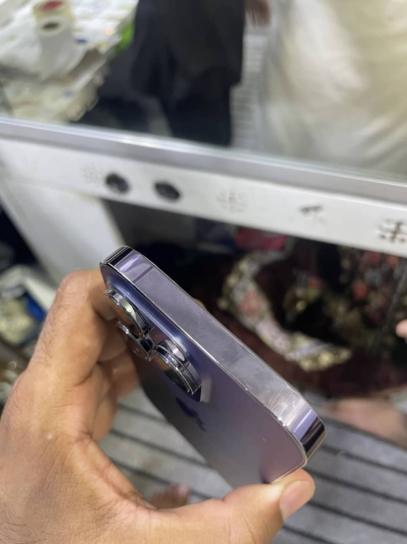 Apple iPhone 14 Pro 3