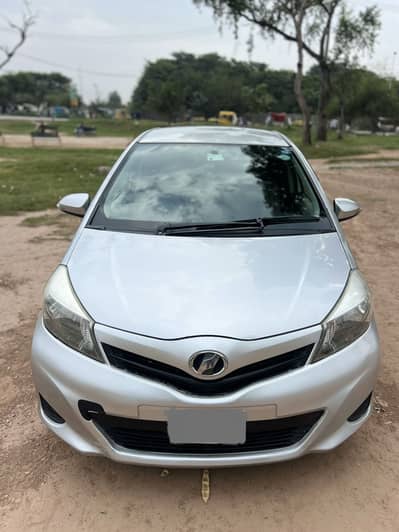 Toyota Vitz 2013
