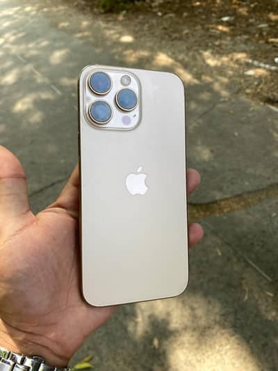 Apple iPhone 16 Pro Max