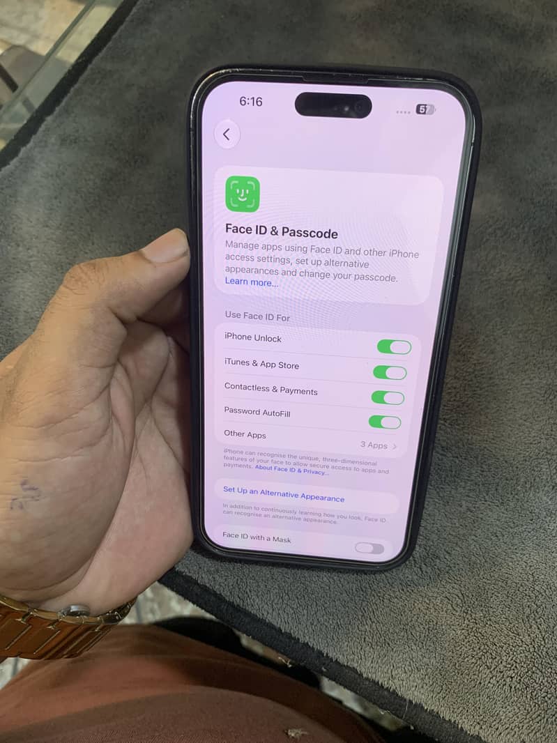 Apple iPhone 14 Pro Max 1