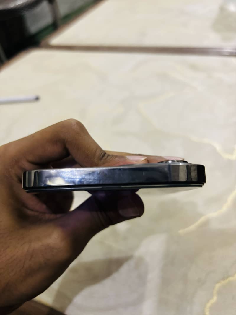 Apple iPhone 12 Pro Max 2