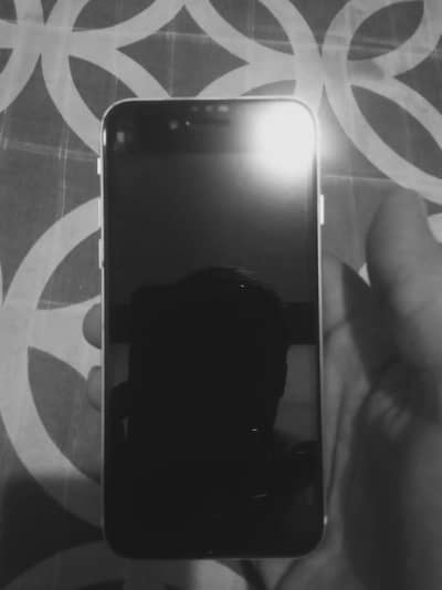 Apple iPhone SE
