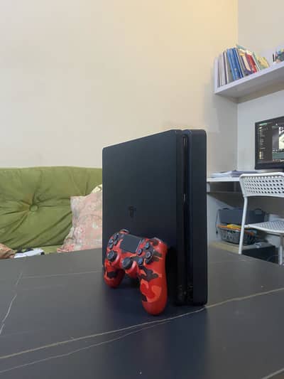 PS4 Slim 500 GB with 2 games