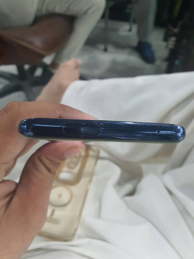 One Plus 7 Pro 3