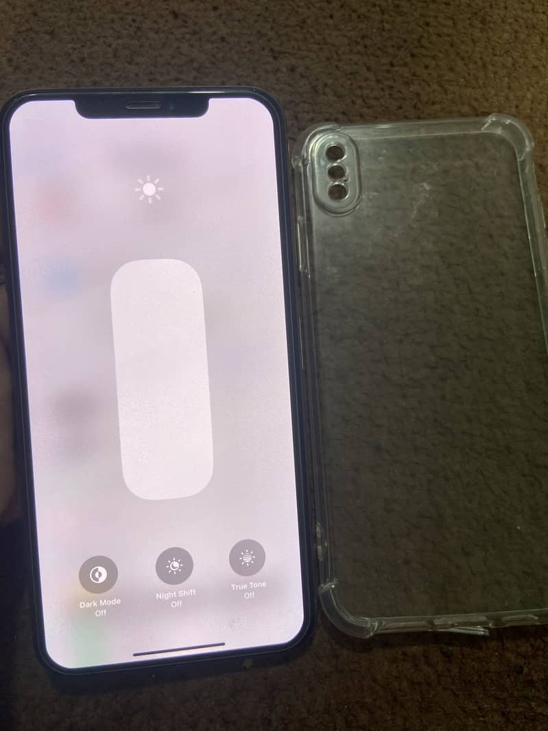 Apple iPhone XS Max 2