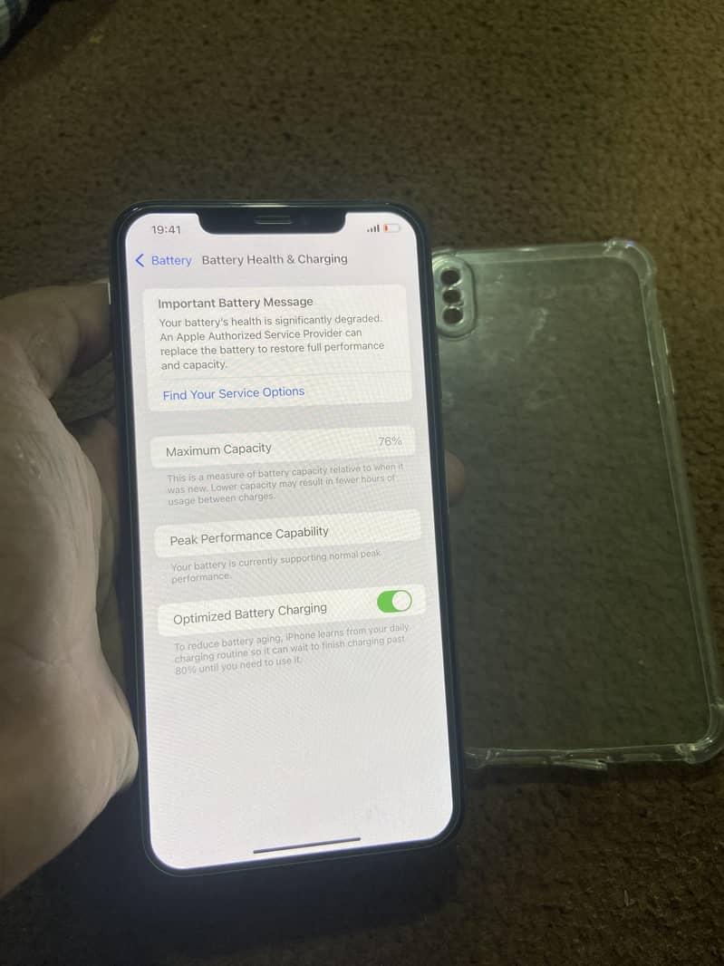 Apple iPhone XS Max 4