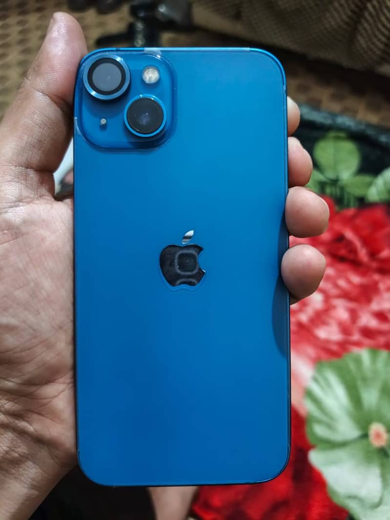 Apple iPhone 13 1