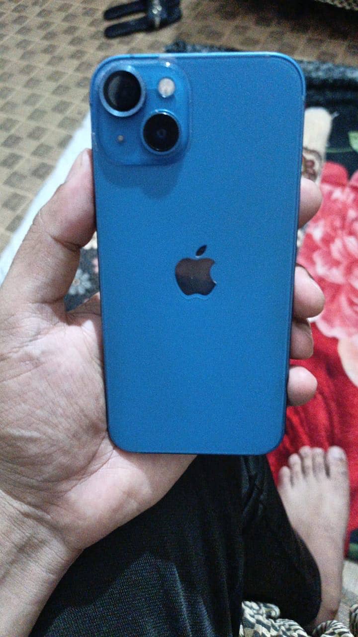Apple iPhone 13 6