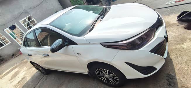 Yaris for sell