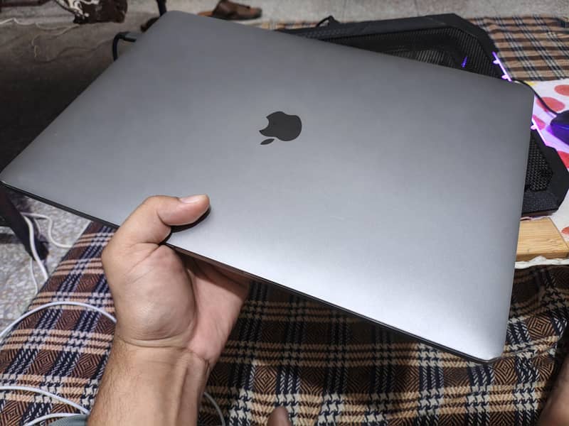 Macebook pro 2019 1