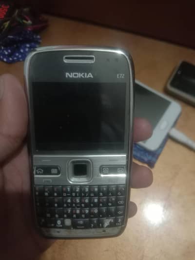 Nokia E72 pta