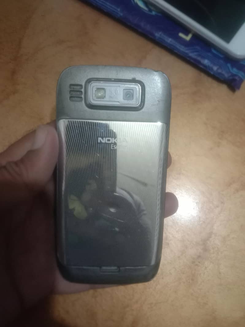 Nokia E72 pta 2