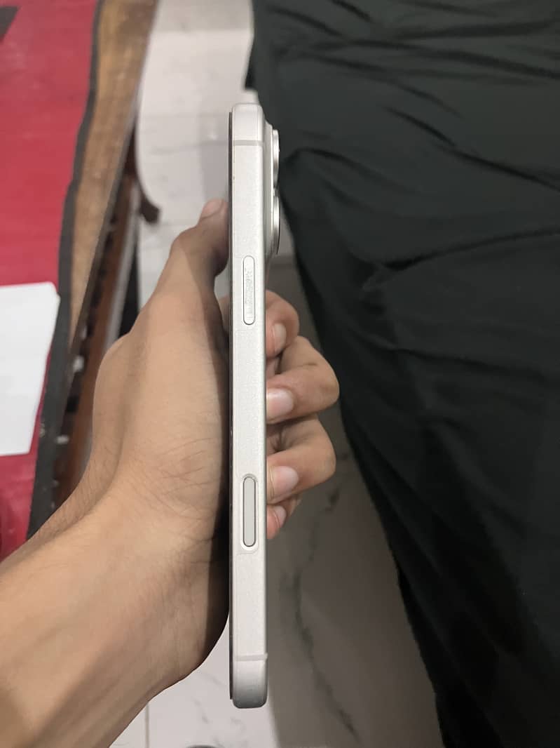 Apple iPhone 17 Pro Max 1