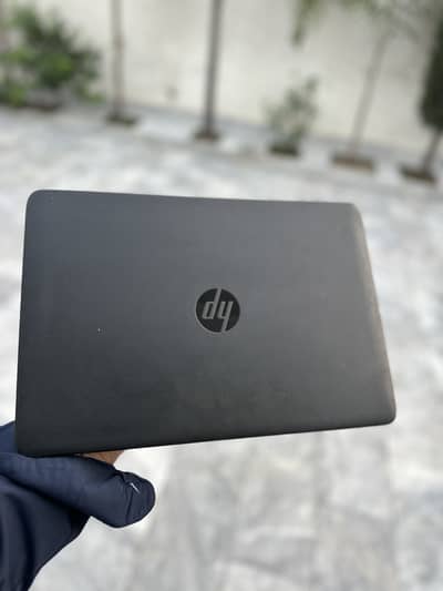 HP ELITEBOOK SSD 128 GB+ 8GB RAM