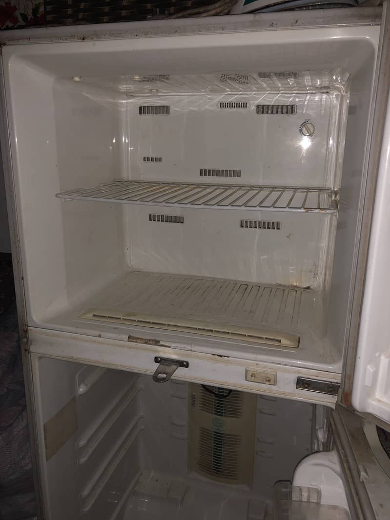 Refrigerator 1