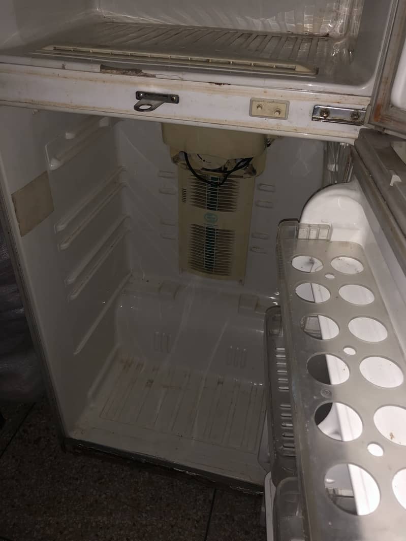 Refrigerator 3