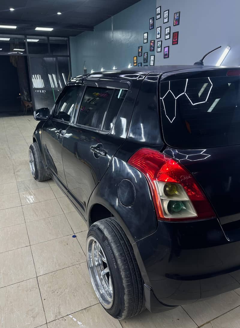 SWIFT DLX 4