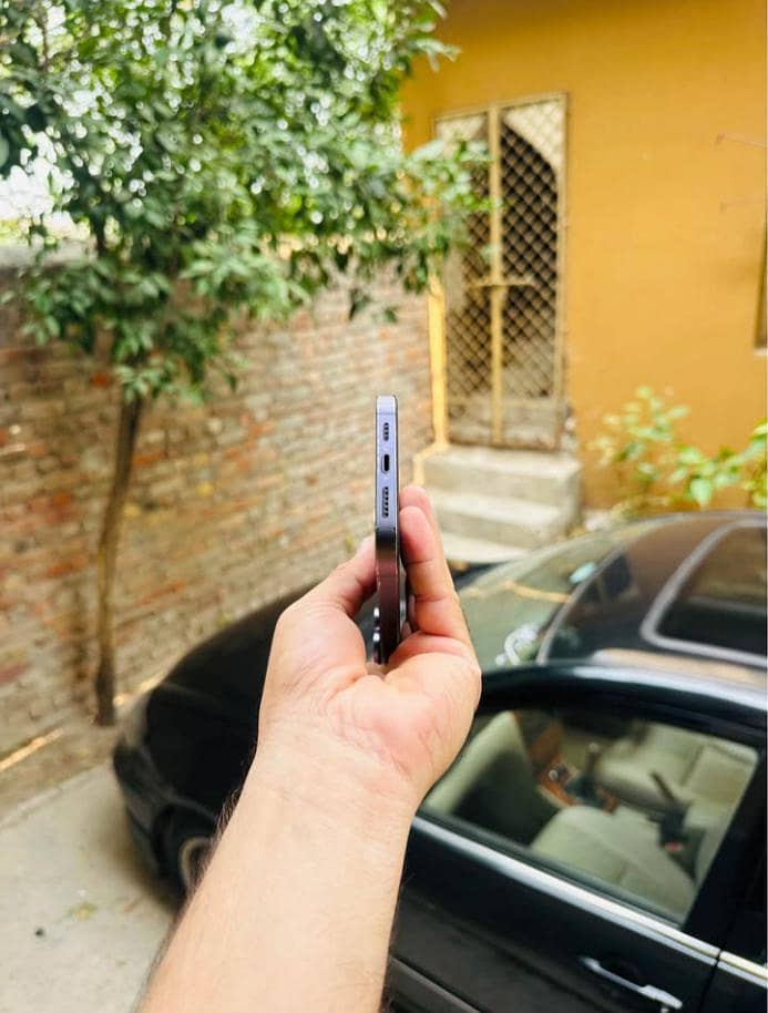 Apple iPhone 14 Pro Max 6
