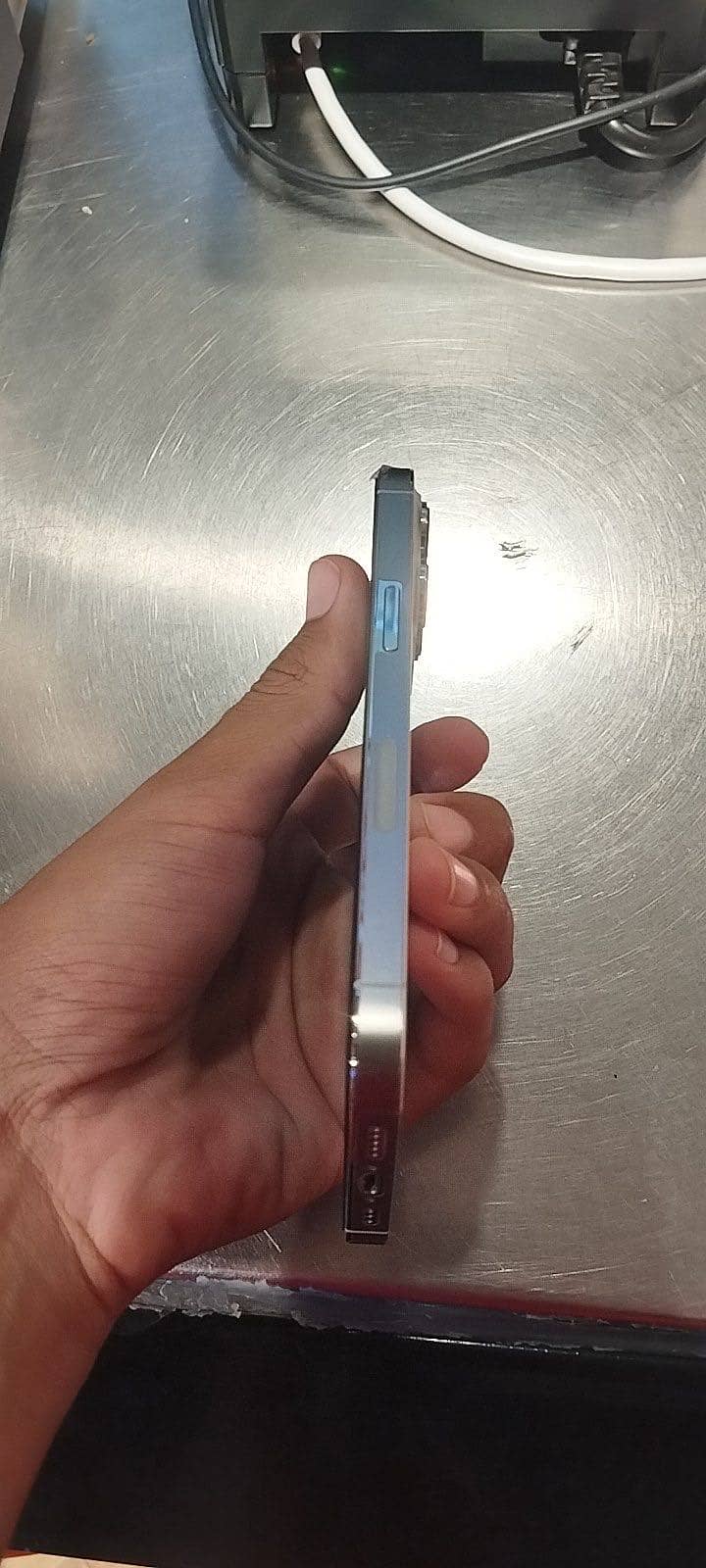 Apple iPhone 13 Pro 4