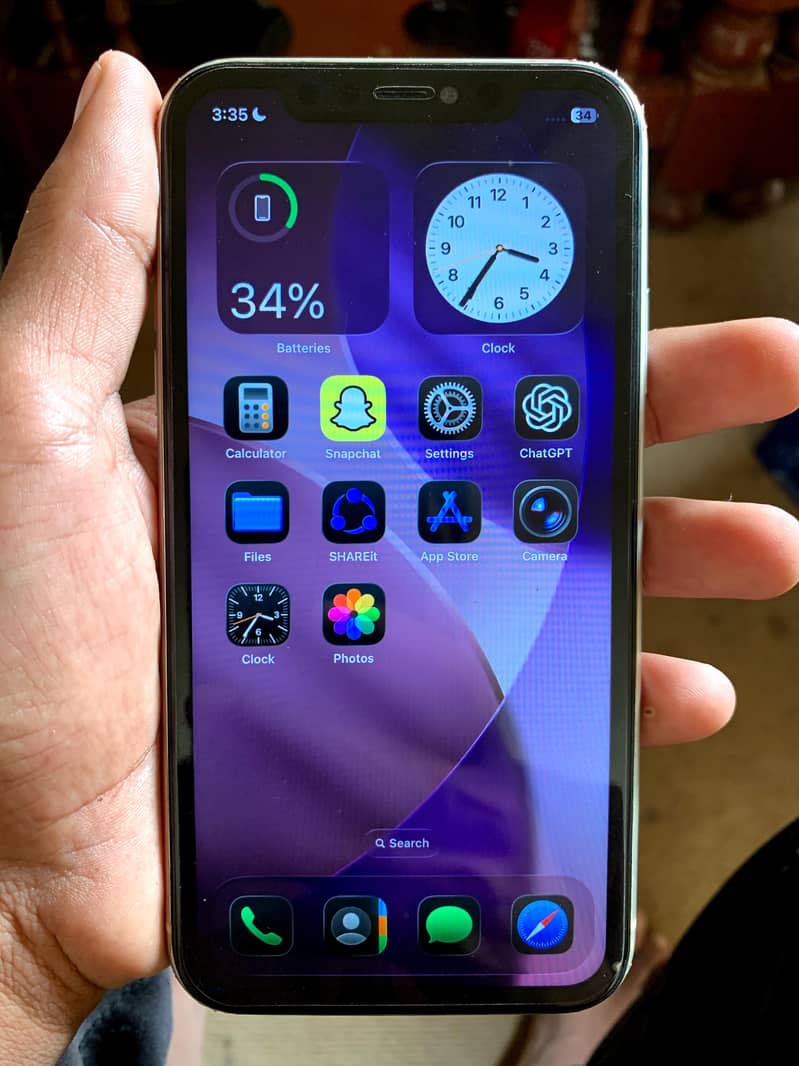 Apple iPhone 11 0