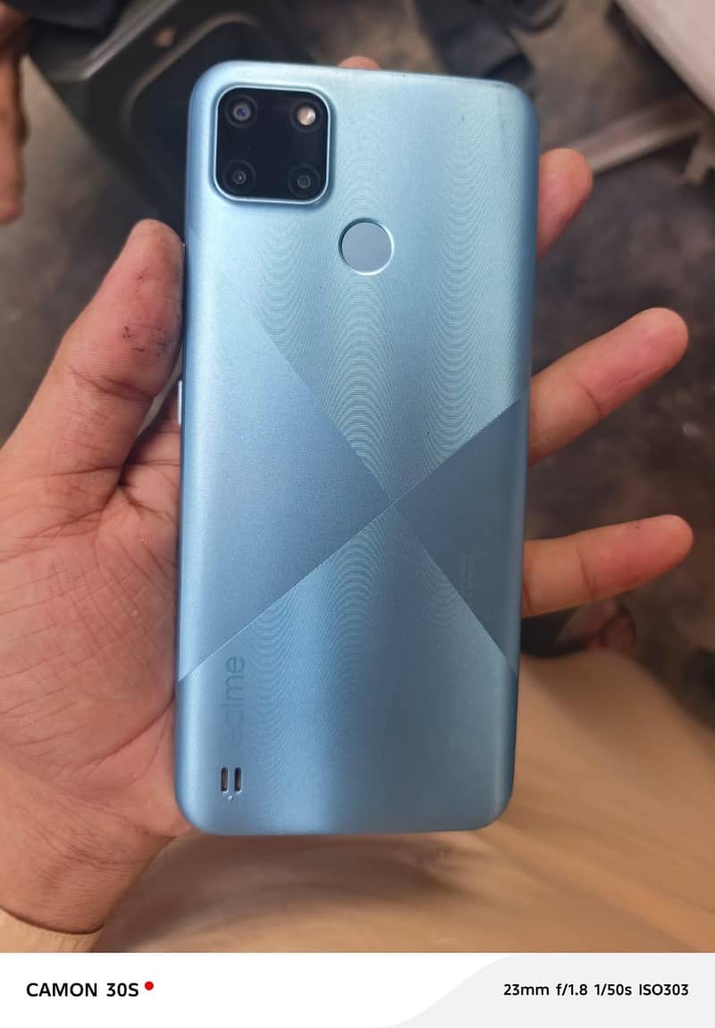 Realme C11 0