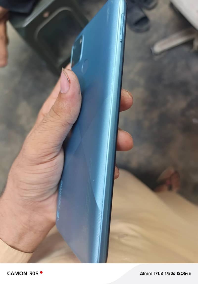 Realme C11 4