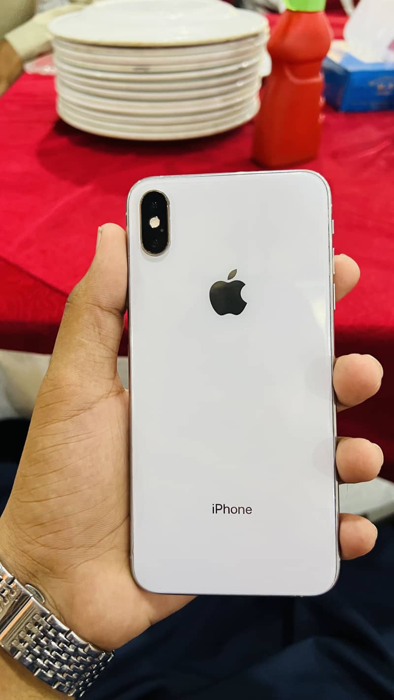 Apple iPhone XS Max 0