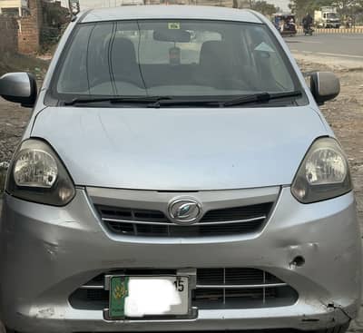Daihatsu Mira 2012