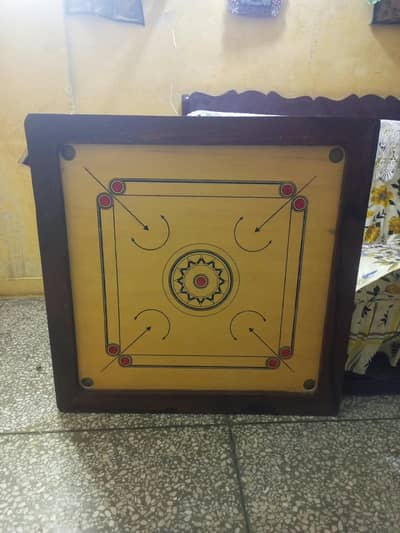 CARROM BOARD