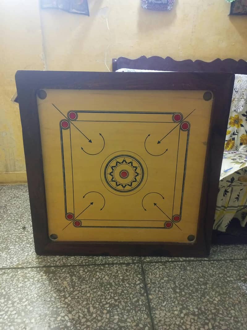 CARROM BOARD 0