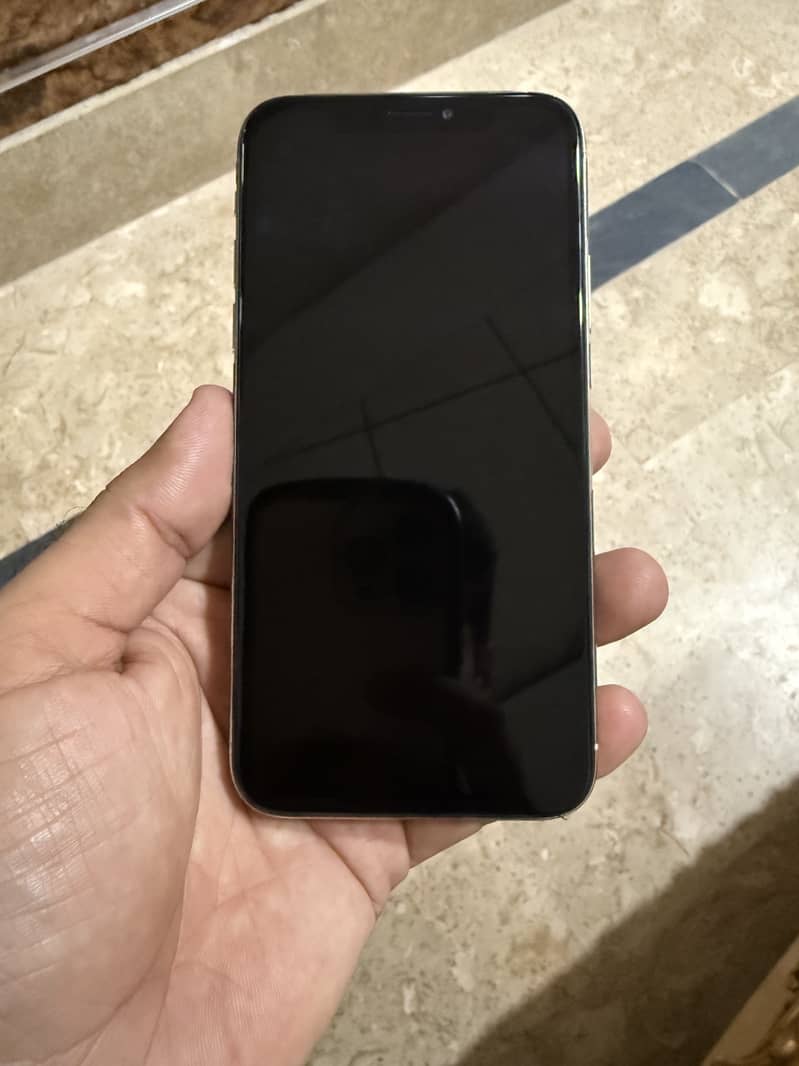 Apple iPhone X 6
