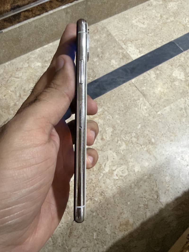 Apple iPhone X 10